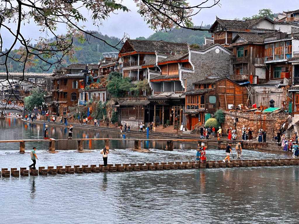 phượng hoàng cổ trấn